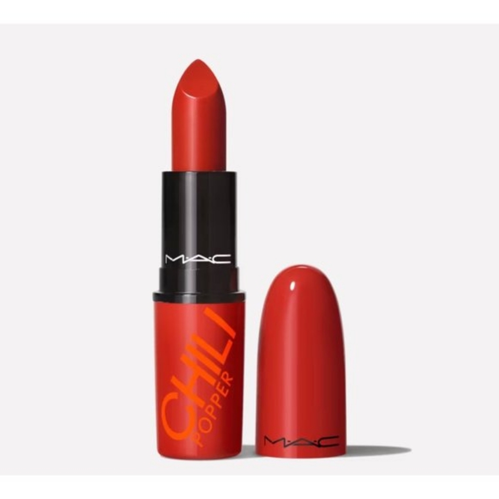 NEW! M.A.C CHILI POPPER LIPSTICK